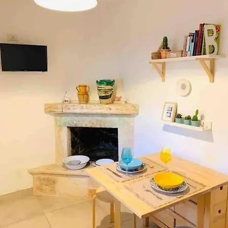 Trullo Scirocco - Apulian House * Locorotondo
